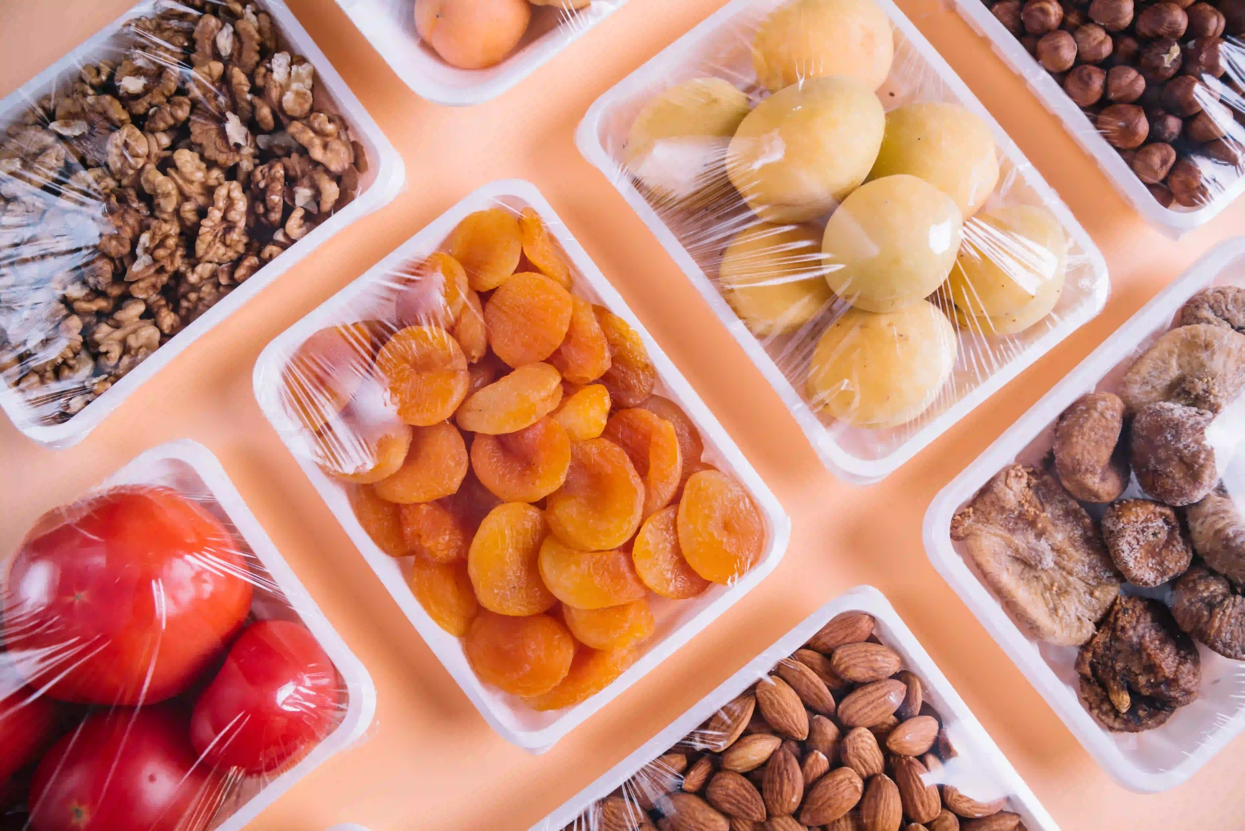 healthy-products-plastic-containers